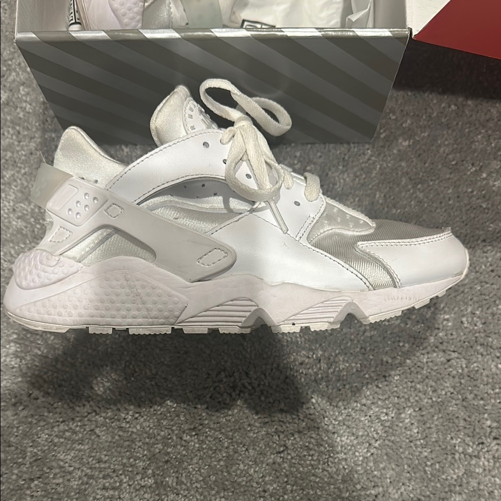 Nike Women's Air Huarache sz 8